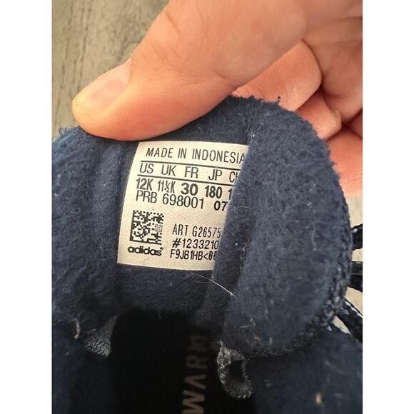 size 12K adidas Unisex-Child Terrex Climawarm Snowpitch Shoe - Picture 7 of 8